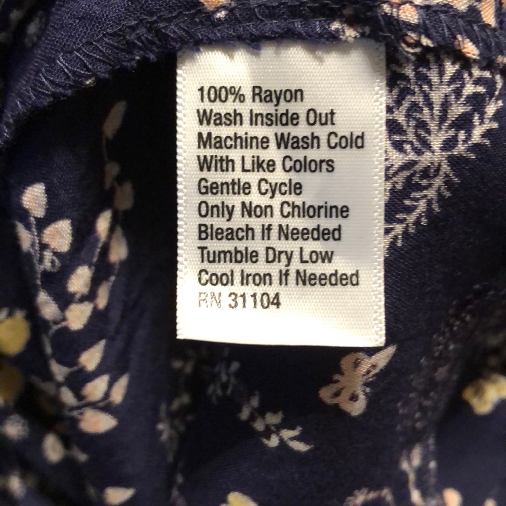 Beautiful Floral Pattern Dress - Picture 5 of 7
